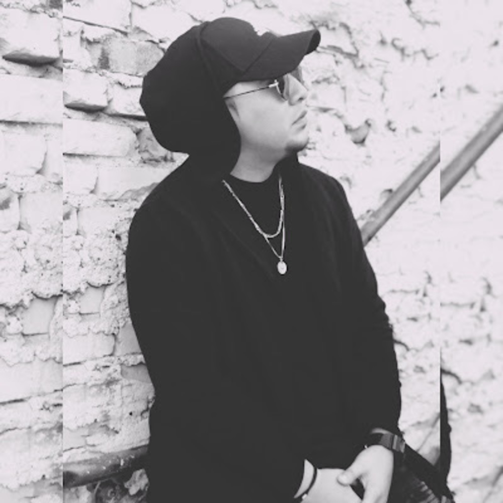 Meet your Posher, Victor